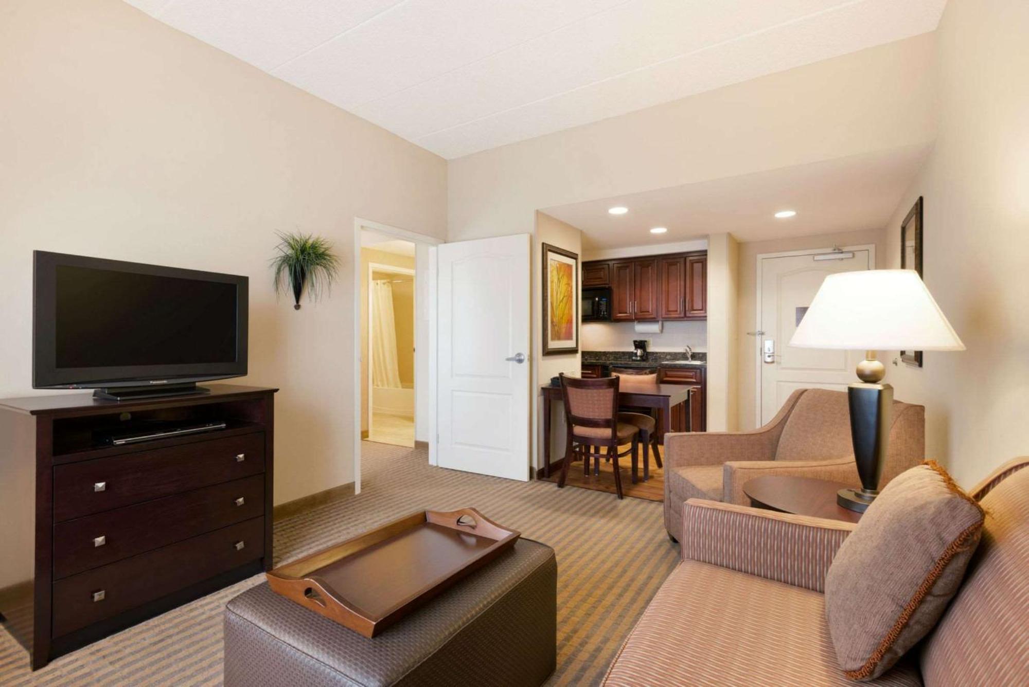Homewood Suites New Brighton Экстерьер фото